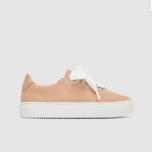 Zara Sneaker With Grommets detail